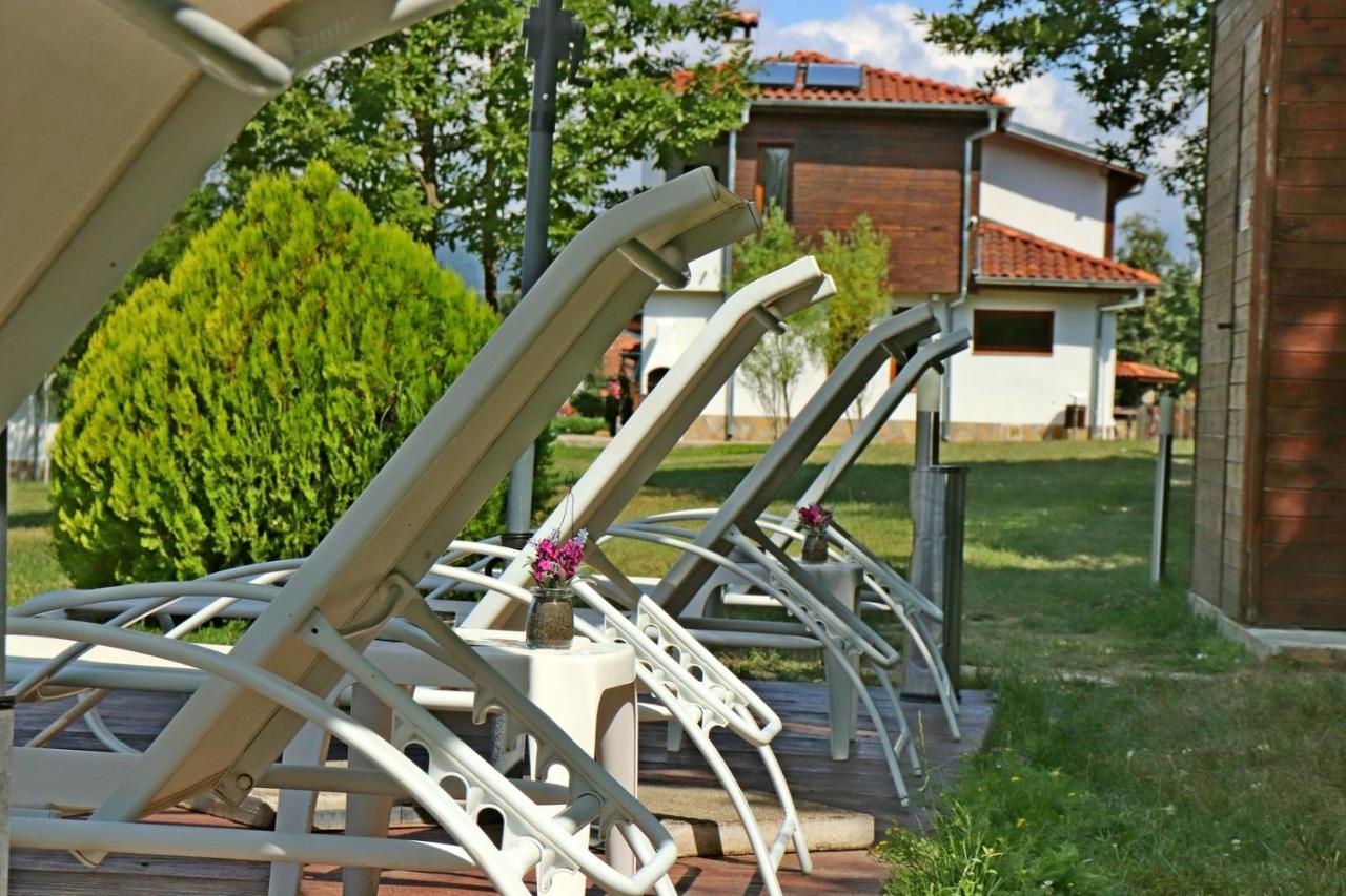 Sinjirite Complex Elena Exterior foto