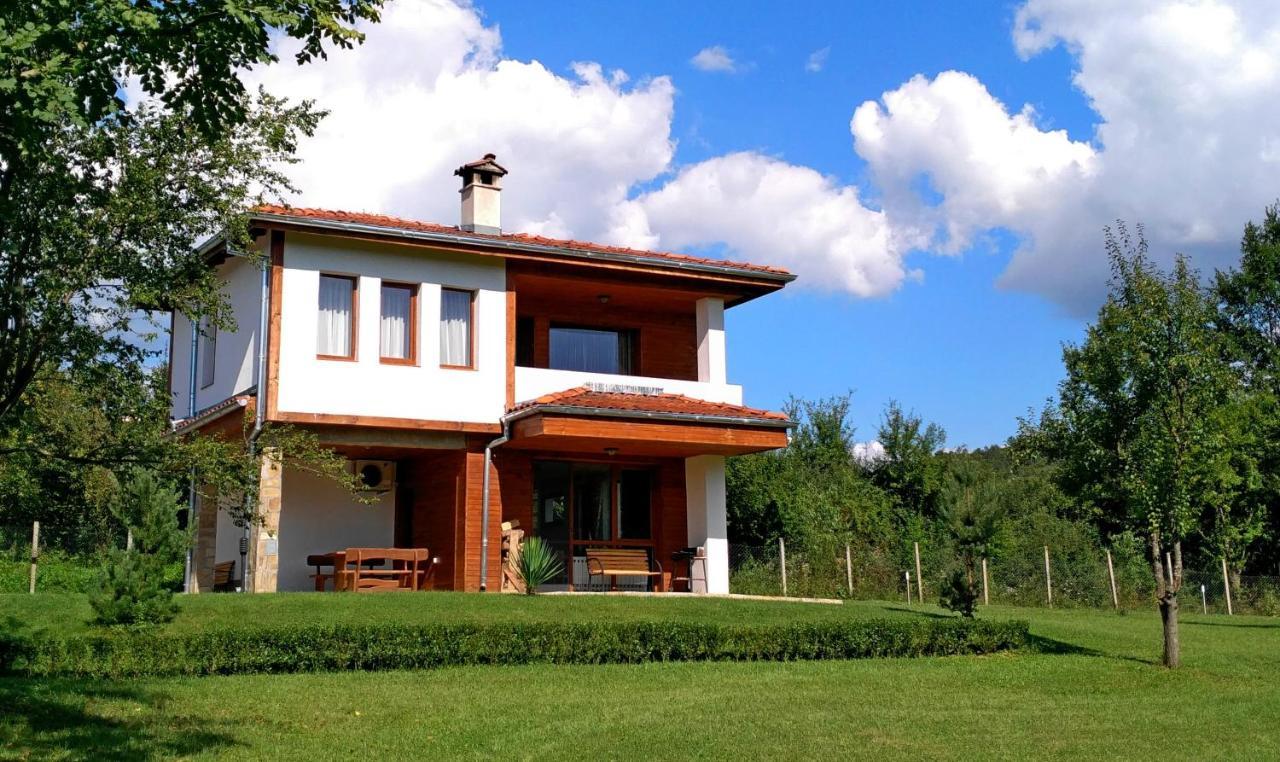 Sinjirite Complex Elena Exterior foto